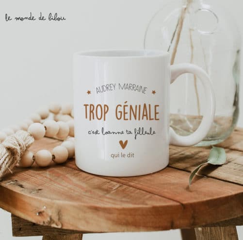 Mug cadeau personnalisé “Géniale marraine”