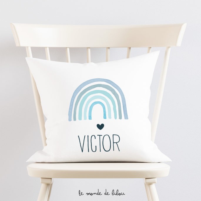 Coussin prénom Rainbow garçon