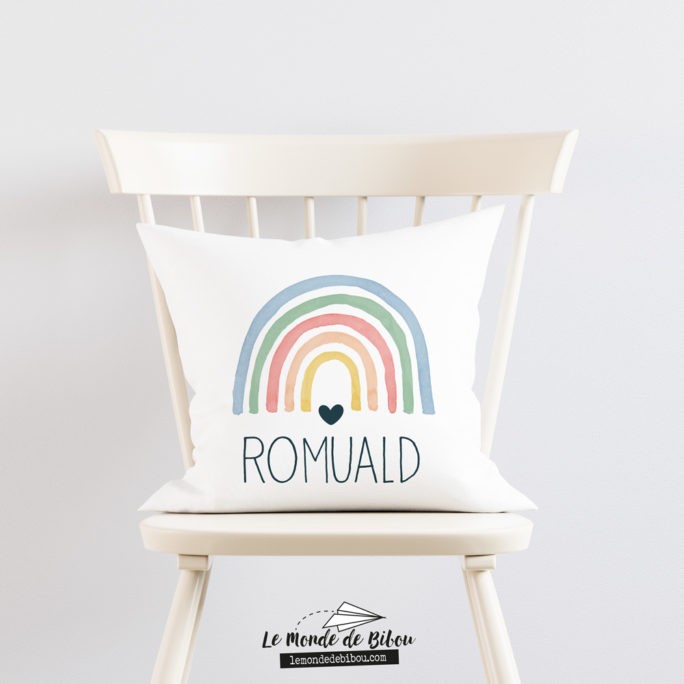 Coussin prénom Rainbow couleurs