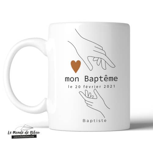 Mug souvenir Mains sur le cœur