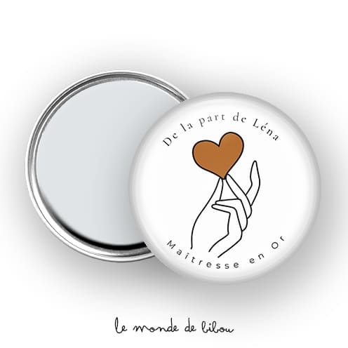 Miroir Maîtresse Main sur le cœur