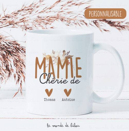 Mug personnalisé Mamie chérie cœurs